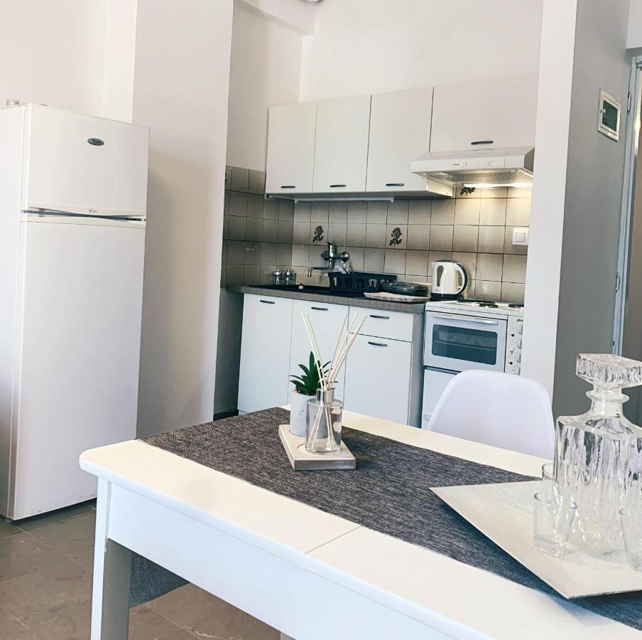 Μaria'S Flats Villa Tolo Bagian luar foto